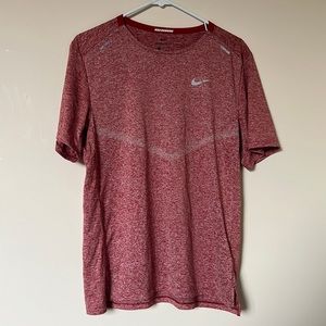 Men’s Nike running shirt
